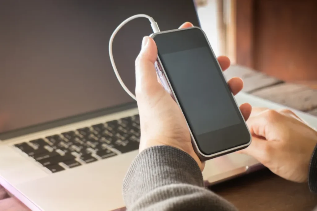Mobile phone hacking, recovering data from a partners phone | Tita Investigations